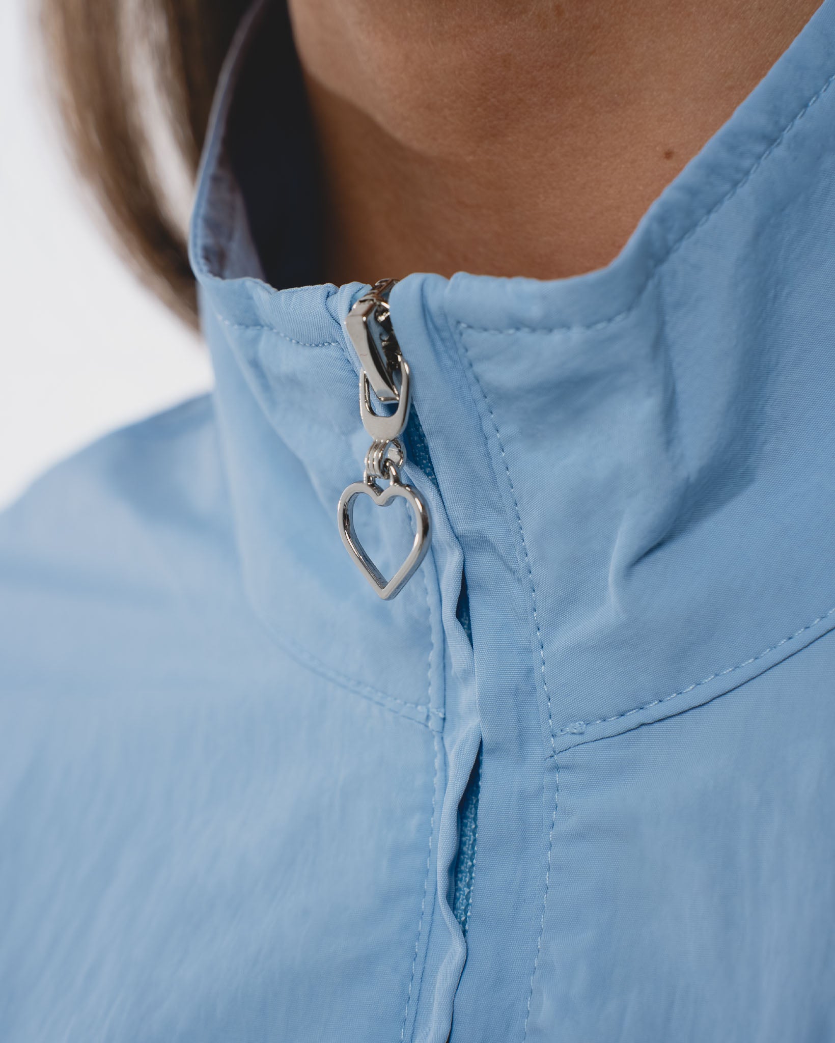 RAINCOAT FROSTING BLUE