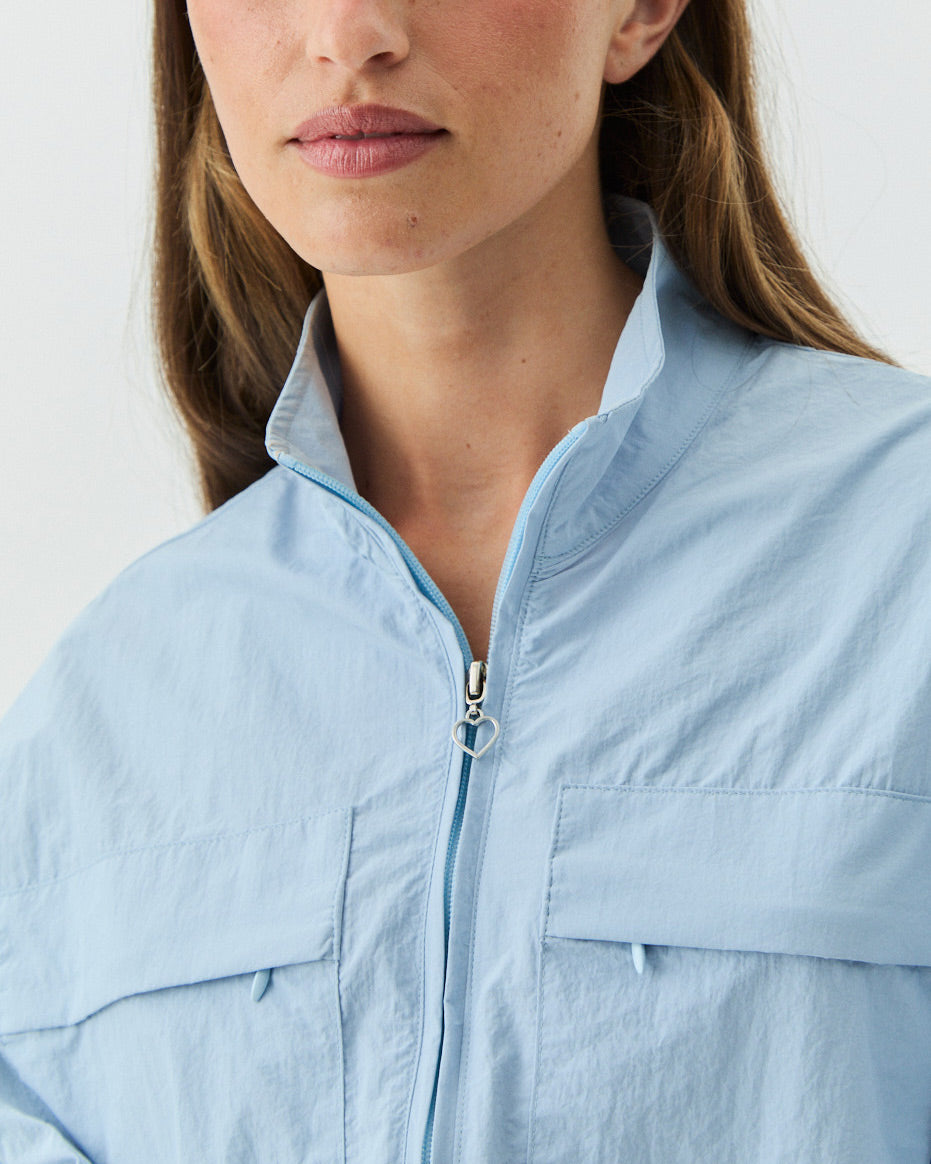 WINDBREAKER FROSTING BLUE